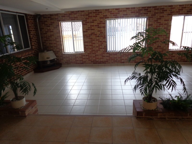 33 Aquarius Crescent, Erskine Park NSW 2759