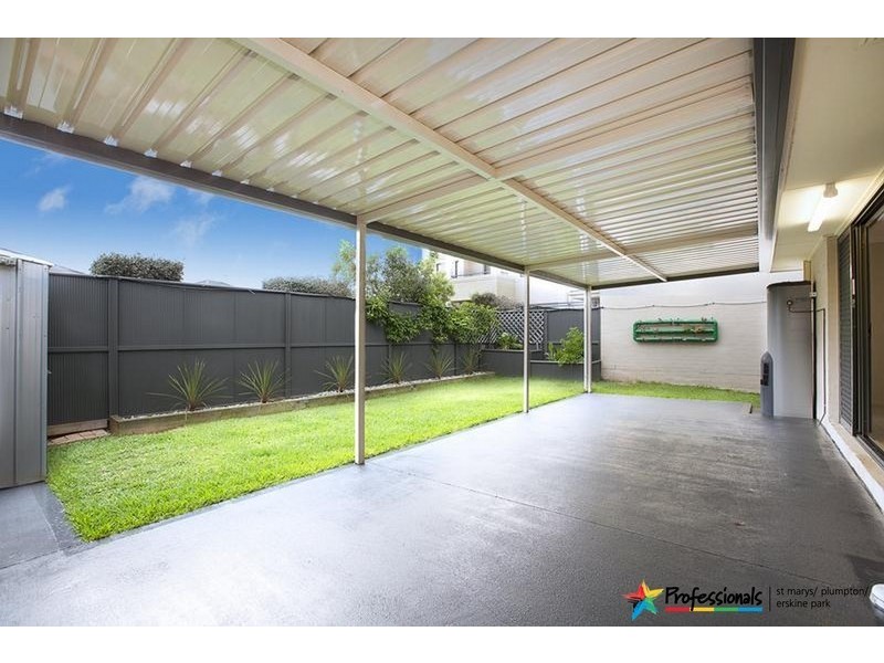 16 Maiden Street, Ropes Crossing NSW 2760