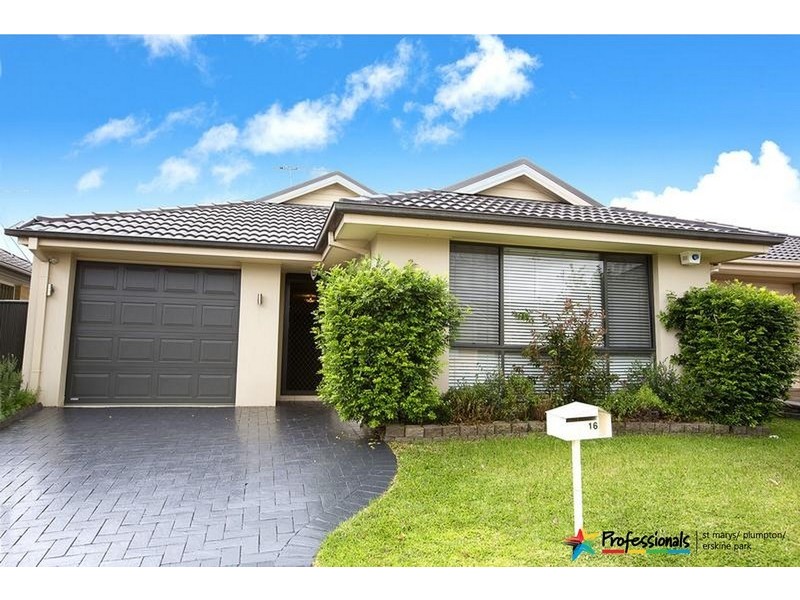 16 Maiden Street, Ropes Crossing NSW 2760