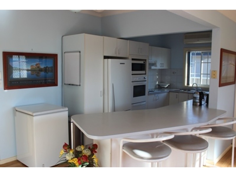 16 Leonard Street, Colyton NSW 2760