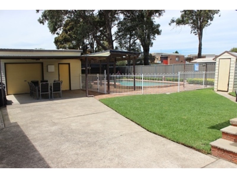 16 Leonard Street, Colyton NSW 2760