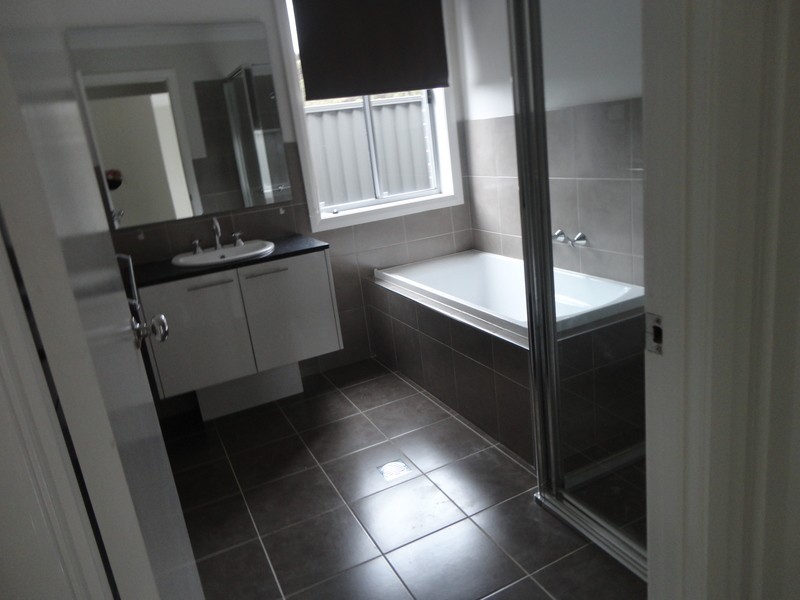 6 Daylesford Close, Ropes Crossing NSW 2760