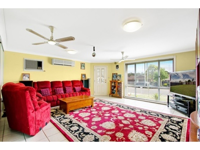 90 Buckwell Drive, Hassall Grove NSW 2761