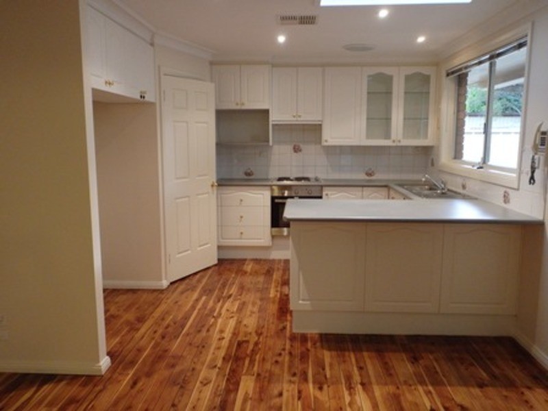 2 Pine Creek Circuit, St Clair NSW 2759