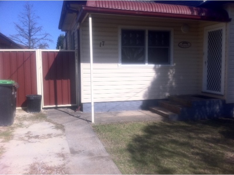 17 Parkin Road, Colyton NSW 2760