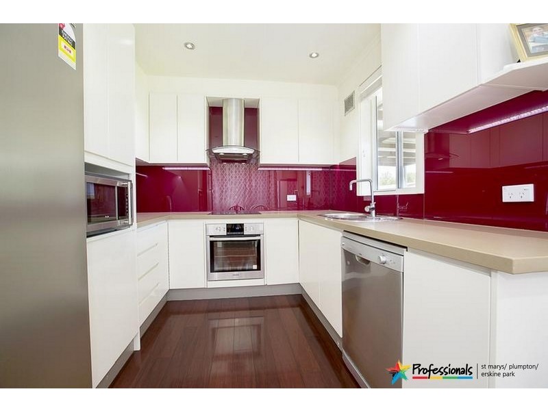 48 Debrincat Avenue, North St Marys NSW 2760