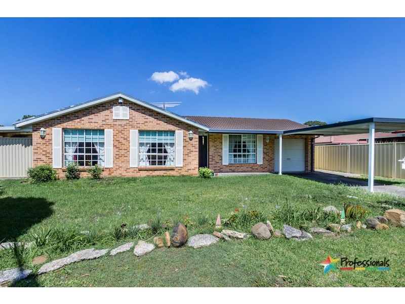 22 Martin Grove, Colyton NSW 2760