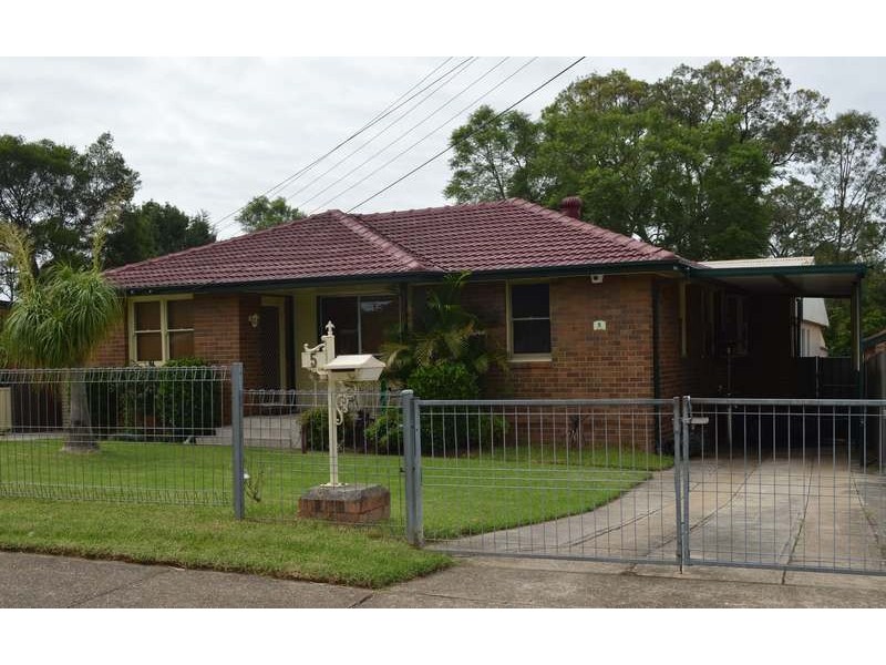 5 Le Maire Avenue, Lethbridge Park NSW 2770