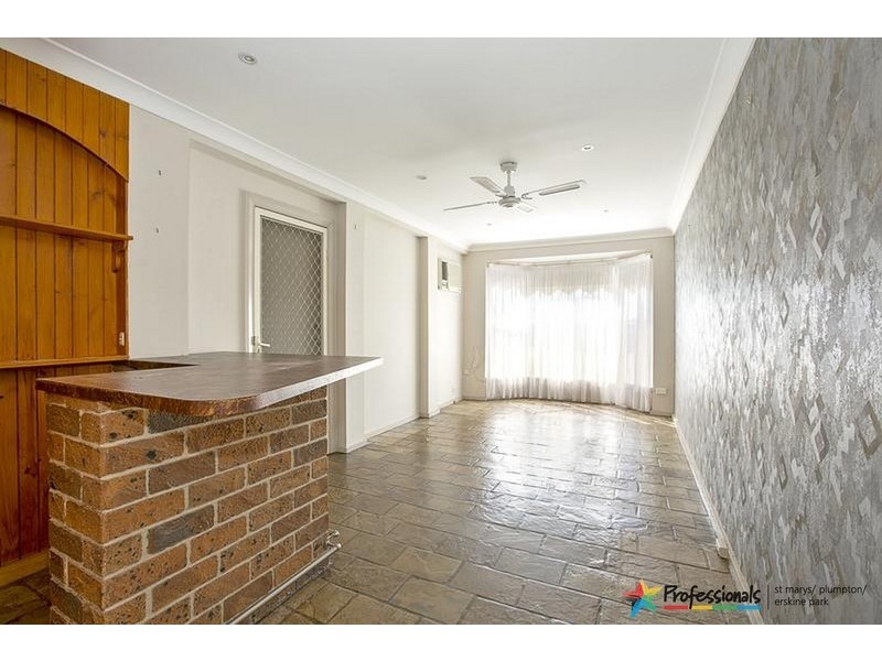 3 Coolong Crescent, St Clair NSW 2759