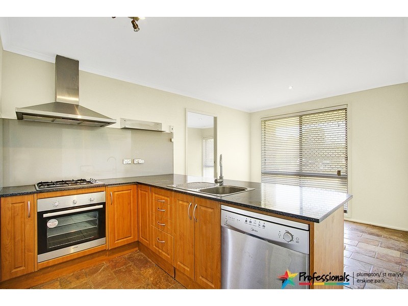 4 Beethoven Place, Cranebrook NSW 2749