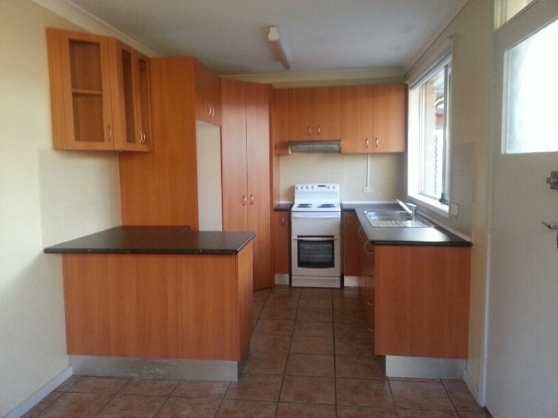 9 White Parade, St Marys NSW 2760