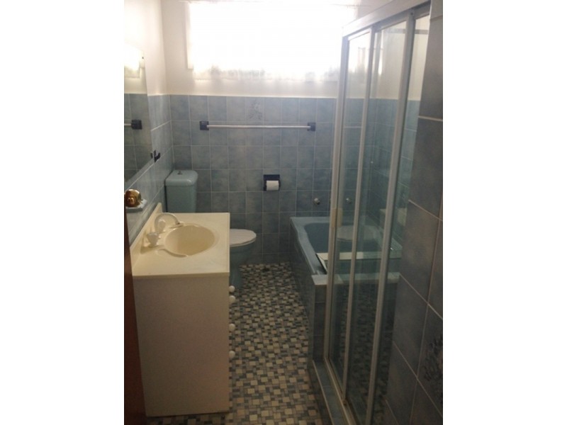 8 Cutler Avenue, St Marys NSW 2760