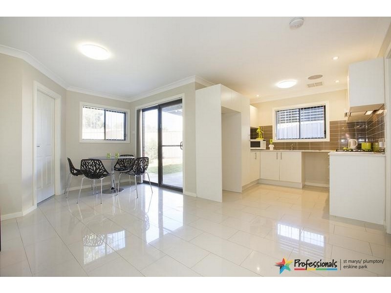 5/6 Canberra Street, Oxley Park NSW 2760