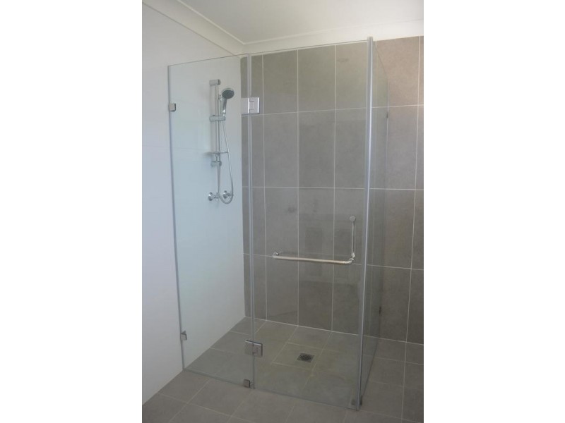 11 McCabe Close, St Clair NSW 2759