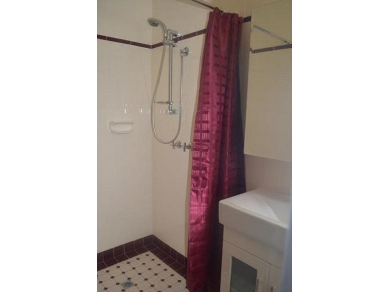 11 McCabe Close, St Clair NSW 2759