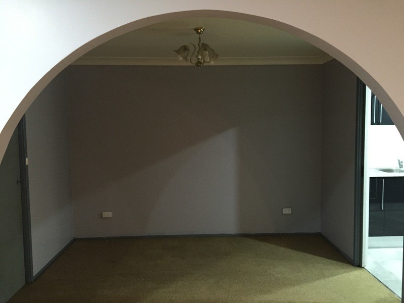 11 McCabe Close, St Clair NSW 2759