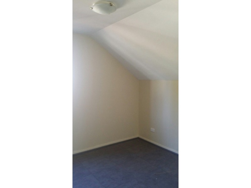 2/166 Glossop Street, St Marys NSW 2760