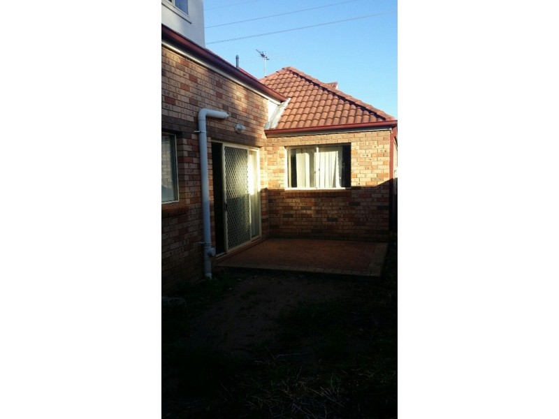 2/166 Glossop Street, St Marys NSW 2760