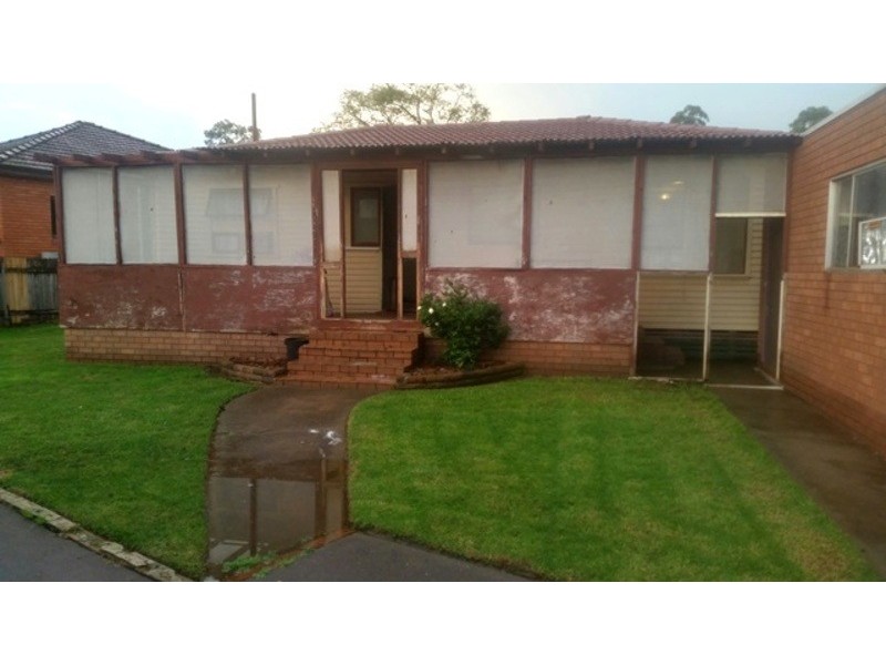 8 Hendren Place, Colyton NSW 2760