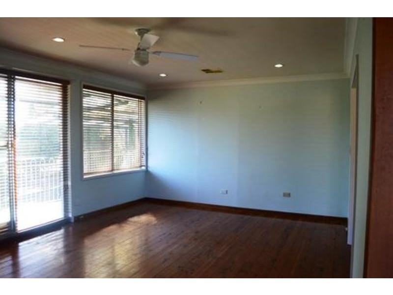 13 Hillcrest Avenue, Penrith NSW 2750