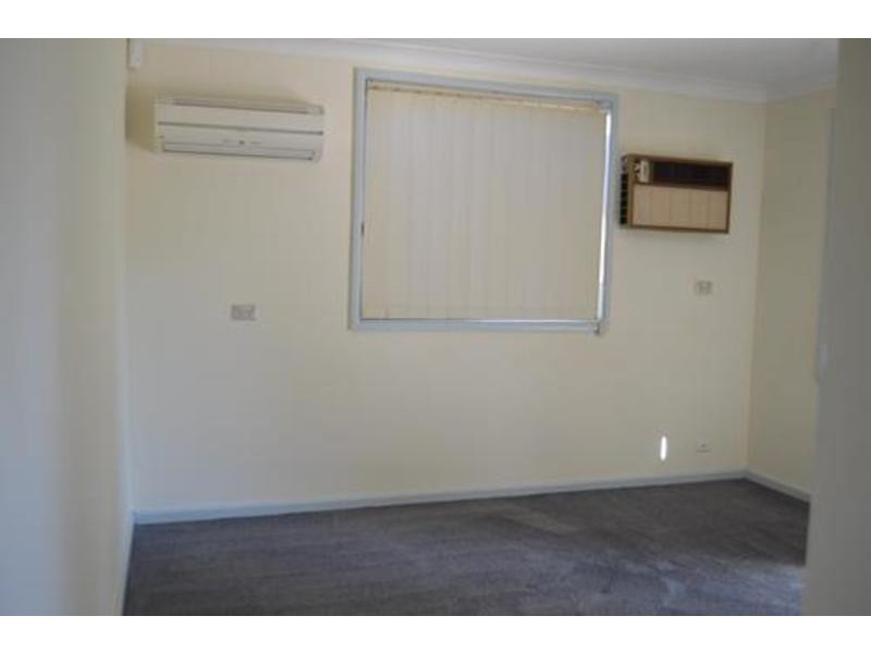 13 Hillcrest Avenue, Penrith NSW 2750