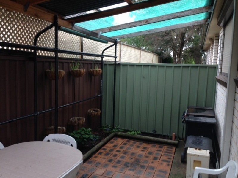 2/126 Canberra Street, St Marys NSW 2760