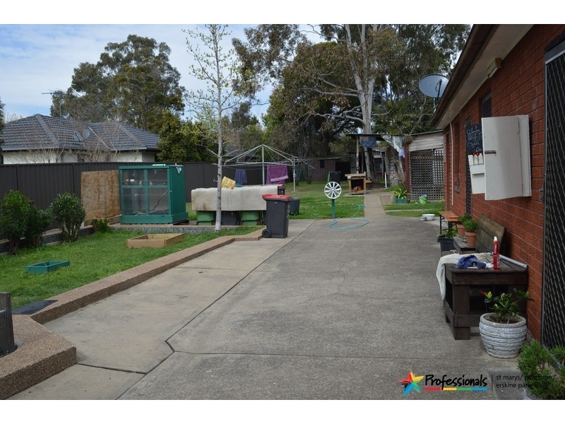 33 Hobart Street, Oxley Park NSW 2760