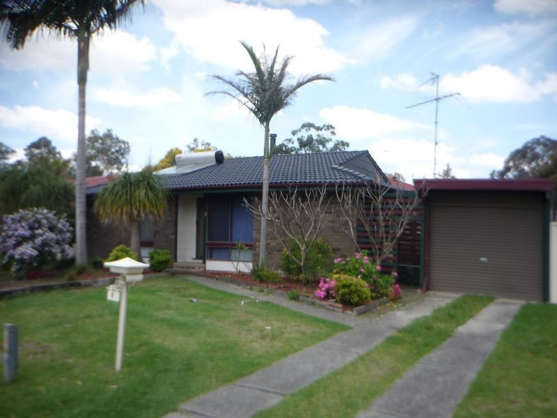 6 The Grandstand, St Clair NSW 2759
