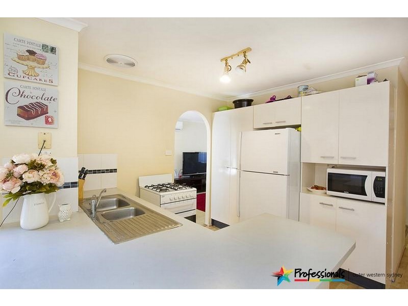 158 Explorers Way, St Clair NSW 2759