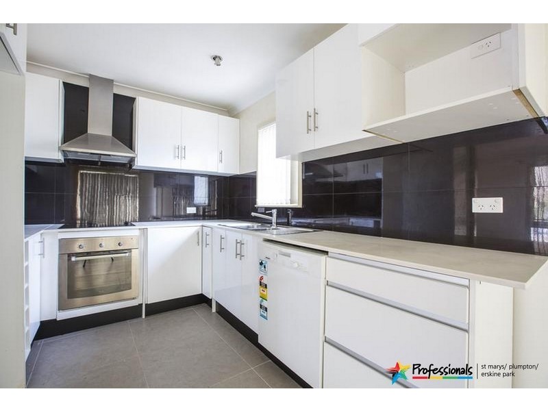 14 Taranaki Avenue, Lethbridge Park NSW 2770