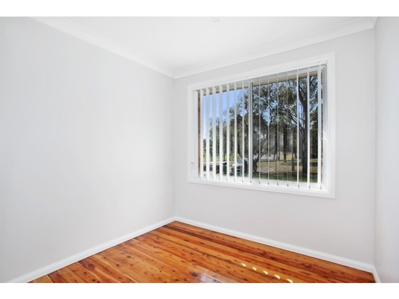 1 Edmund Blackett Close, St Clair NSW 2759