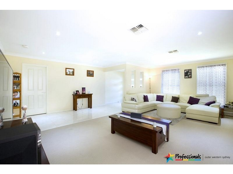 Claremont Meadows NSW 2747