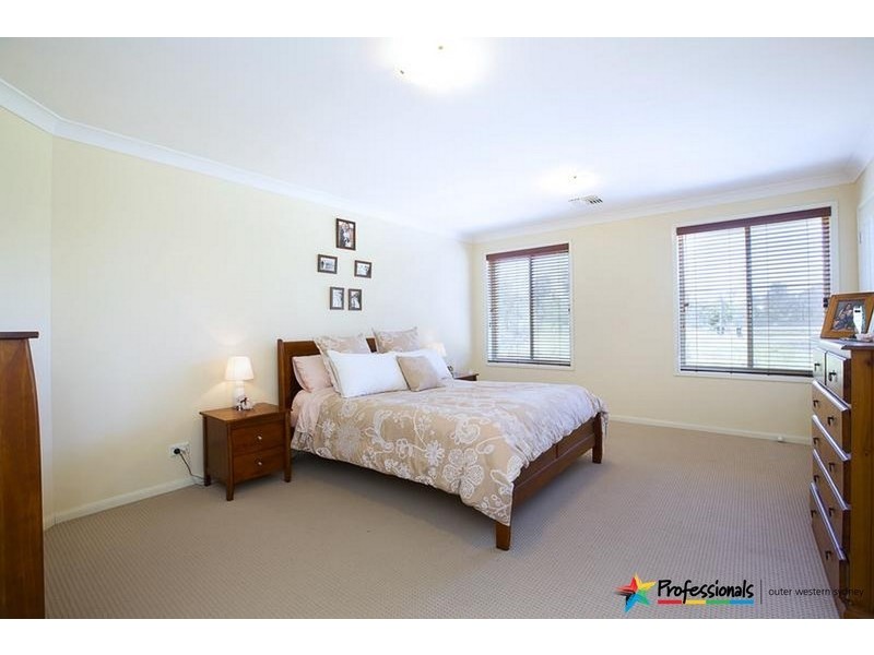Claremont Meadows NSW 2747