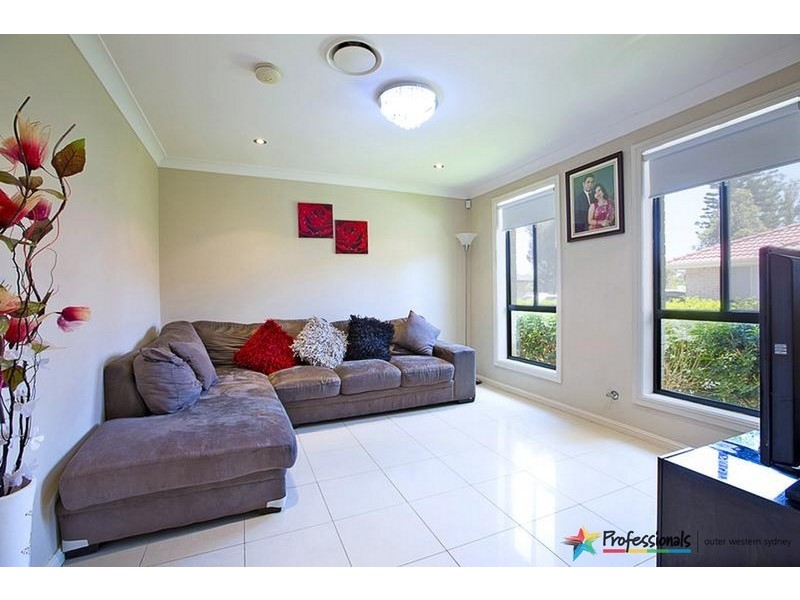 2/530 Carlisle Avenue, Mount Druitt NSW 2770