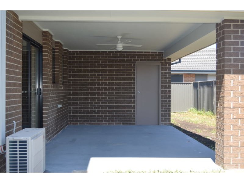 29 Taradale Drive, Ropes Crossing NSW 2760