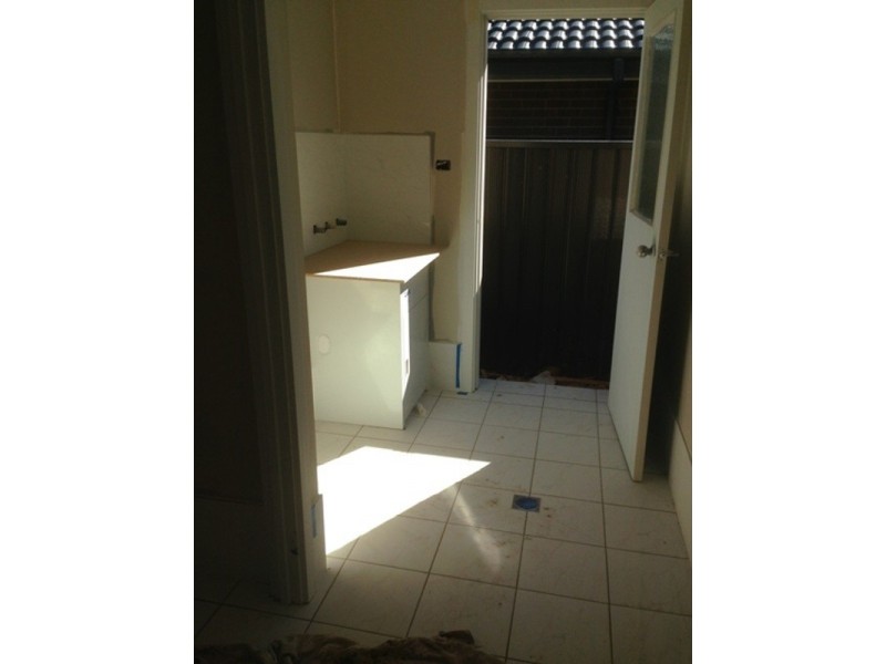 8 Leeds Street, Oran Park NSW 2570