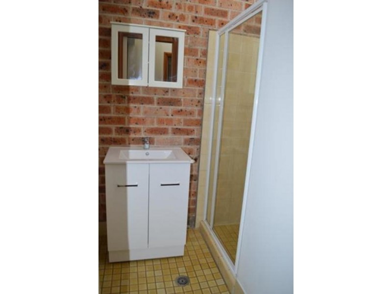 2/24 Campbell Street, South Windsor NSW 2756