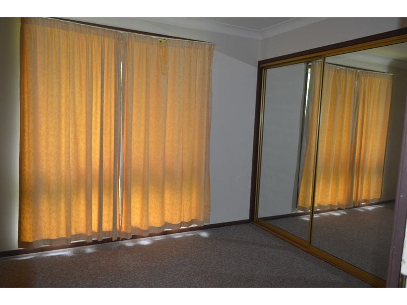 85 Melville Road, St Clair NSW 2759