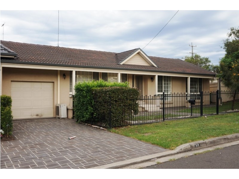 1/32 Carrington Street, St Marys NSW 2760