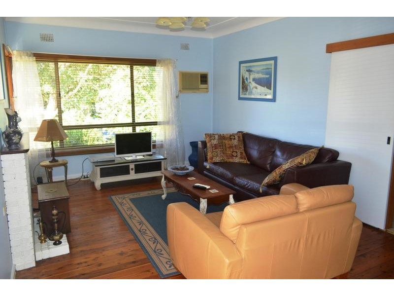 9 Thompson Avenue, St Marys NSW 2760