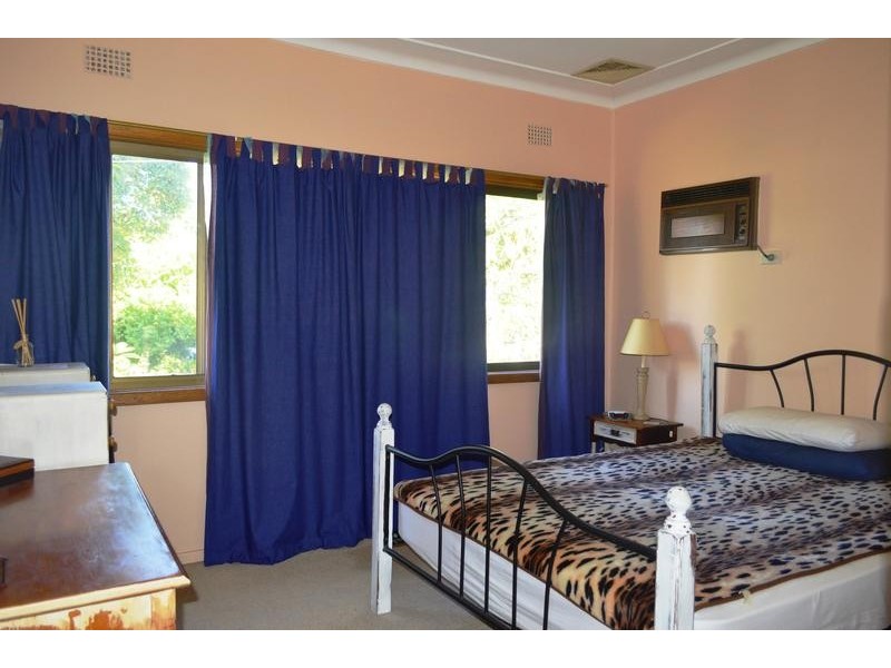 9 Thompson Avenue, St Marys NSW 2760