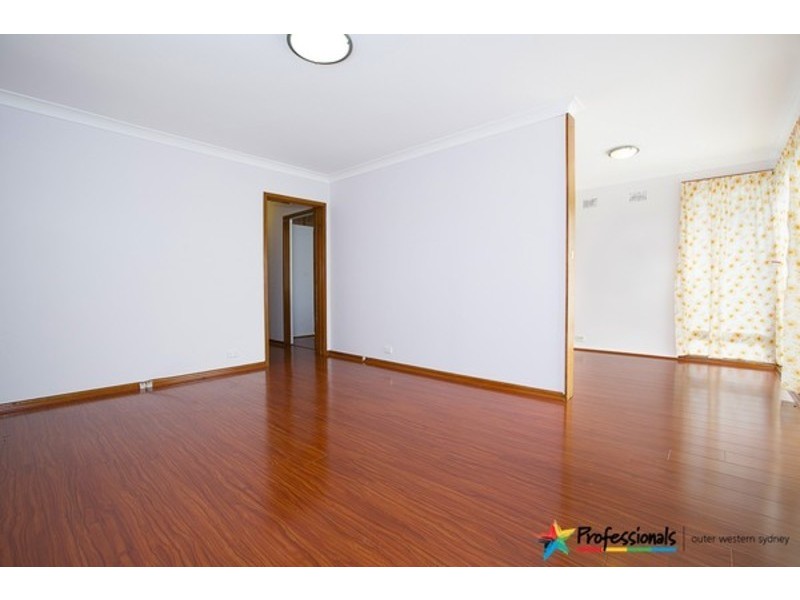 2 Hasselburgh Road, Tregear NSW 2770