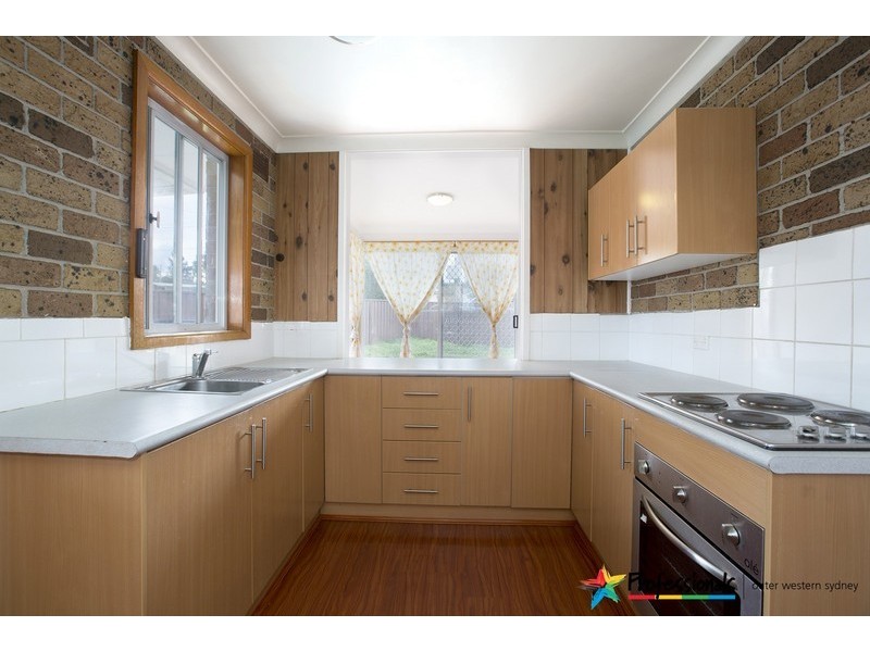 2 Hasselburgh Road, Tregear NSW 2770