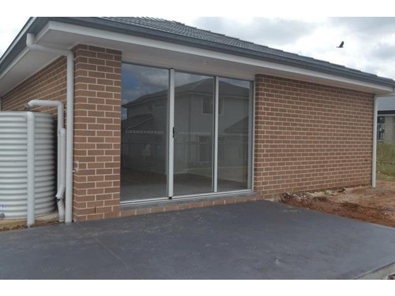 21A Silky Road, Spring Farm NSW 2570