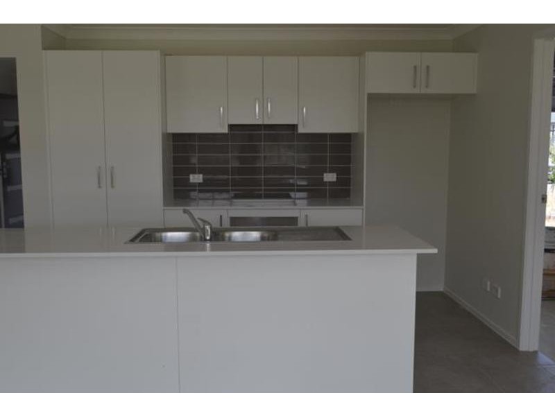 16 Burrell Road, Spring Farm NSW 2570