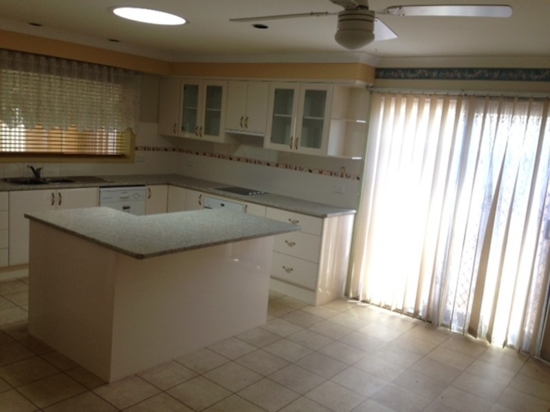 7 Wolf Close, St Clair NSW 2759