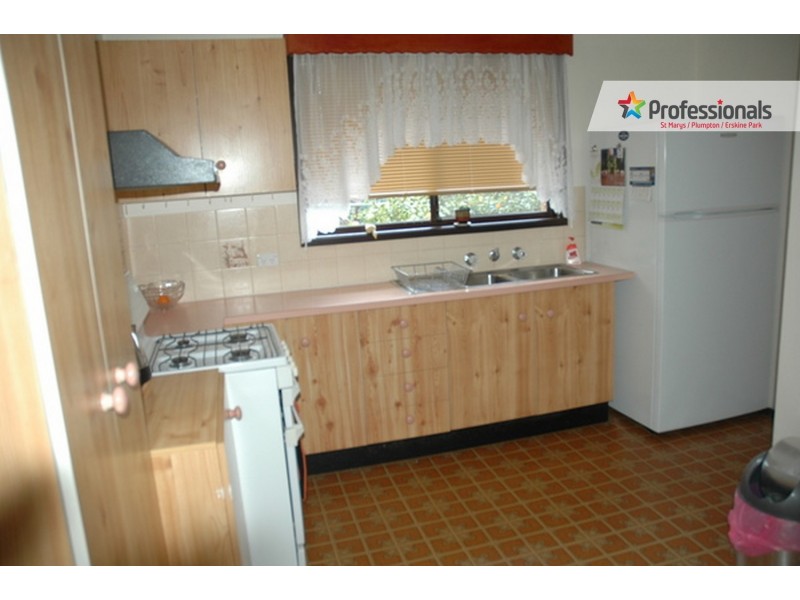 2 Nathan Crescent, Dean Park NSW 2761