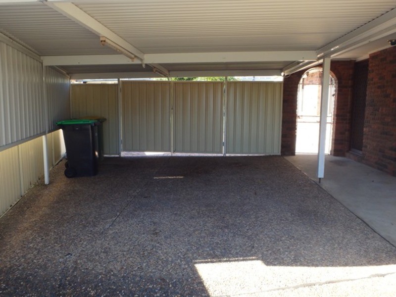5 Pecan Close, St Clair NSW 2759