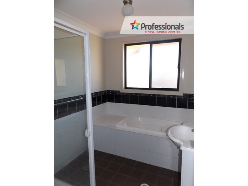 1 Bond Place, Oxley Park NSW 2760