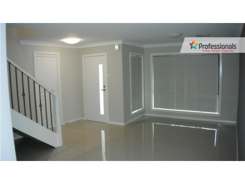 5/6 Canberra Street, Oxley Park NSW 2760